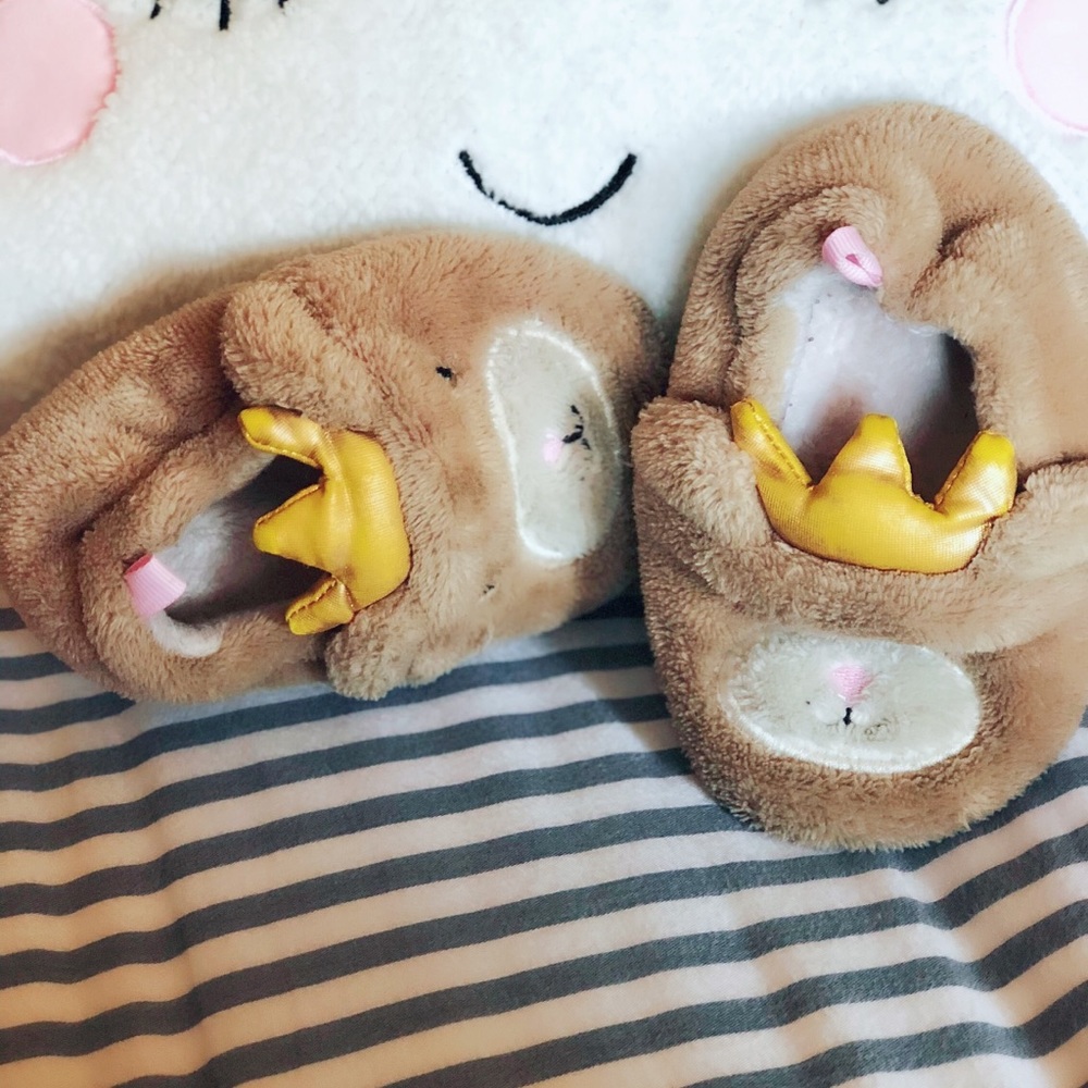 Toddler/baby  teddy queen slippers
